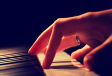 玩加电竞官网:媒体人:澳大利亚比国足晚分钟出来热身.